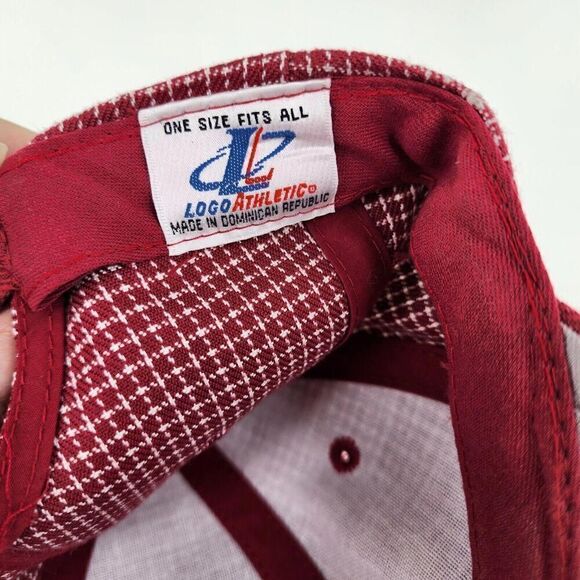 VTG Colorado Avalanche Logo Athletic Board Hook Loop Hat Cap RARE Red Hats - Picture 10 of 12